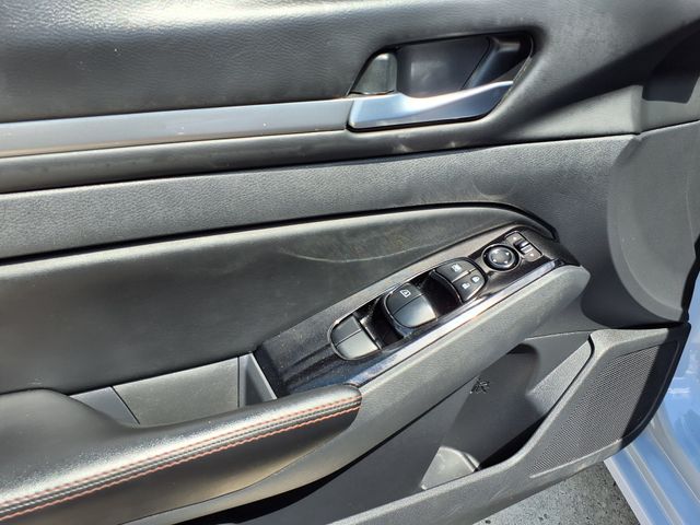 2024 Nissan Altima 2.5 SR photo 25