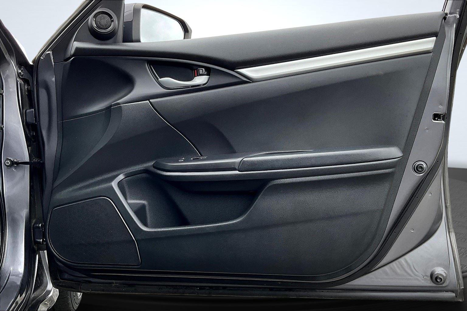 2019 Honda Civic Sport photo 23