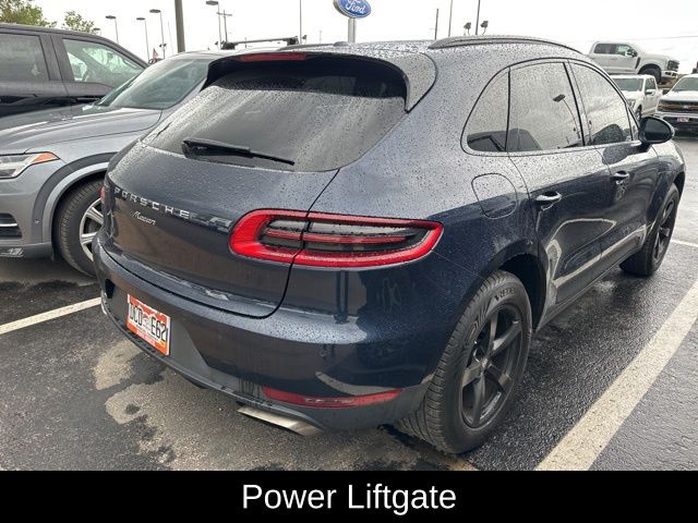 2017 Porsche Macan Base photo 4