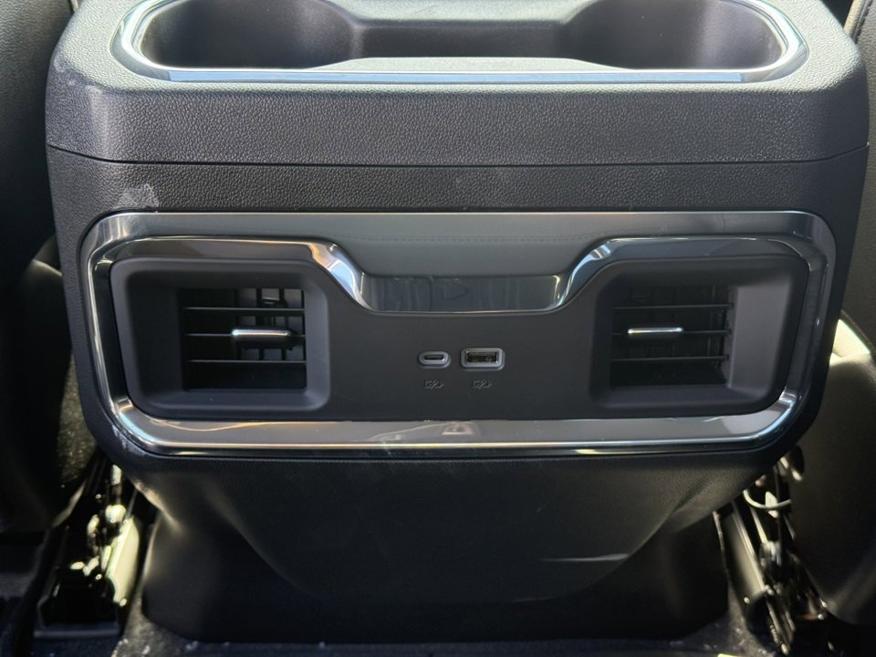 2026 GMC SIERRA - Image 30