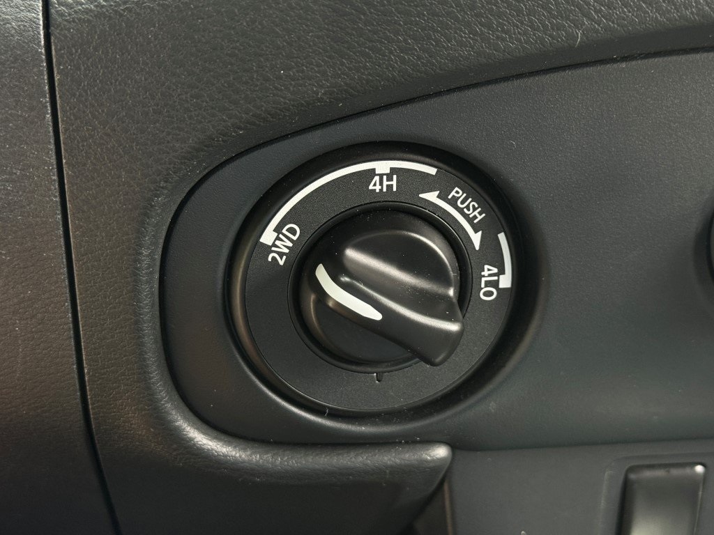 2022 Nissan Frontier SV photo 23