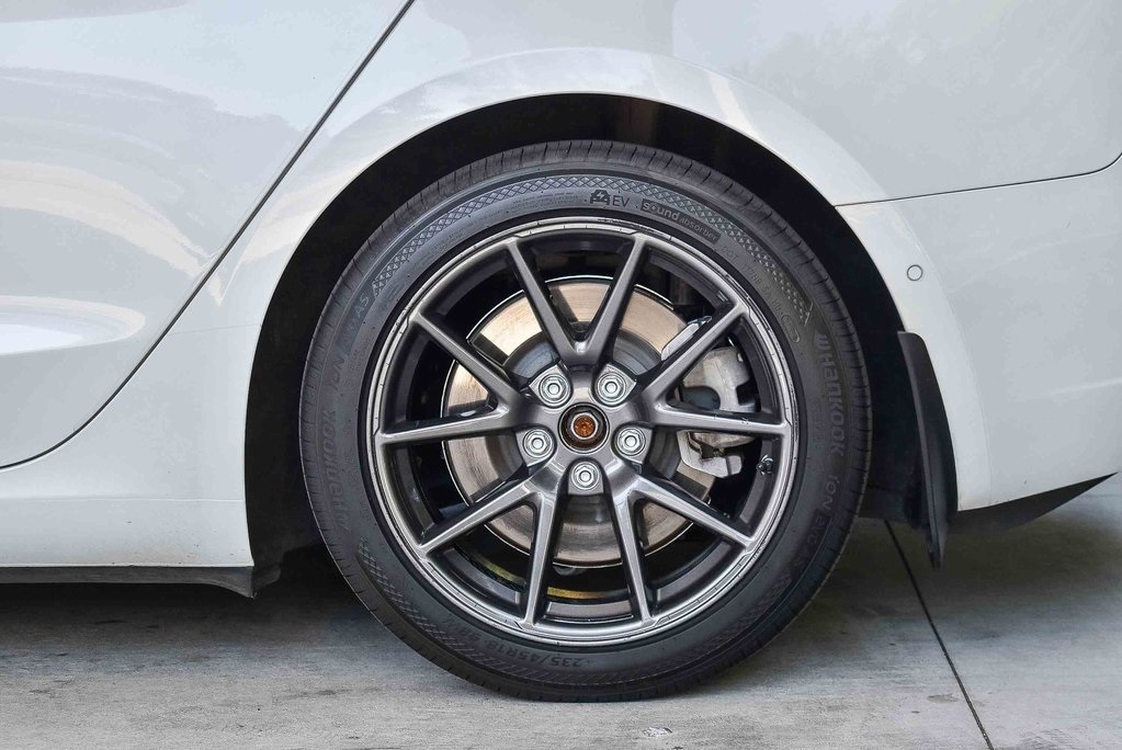 2021 Tesla Model 3 Long Range photo 8