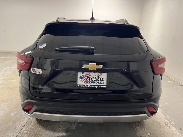 2025 Chevrolet Trax LT photo 11