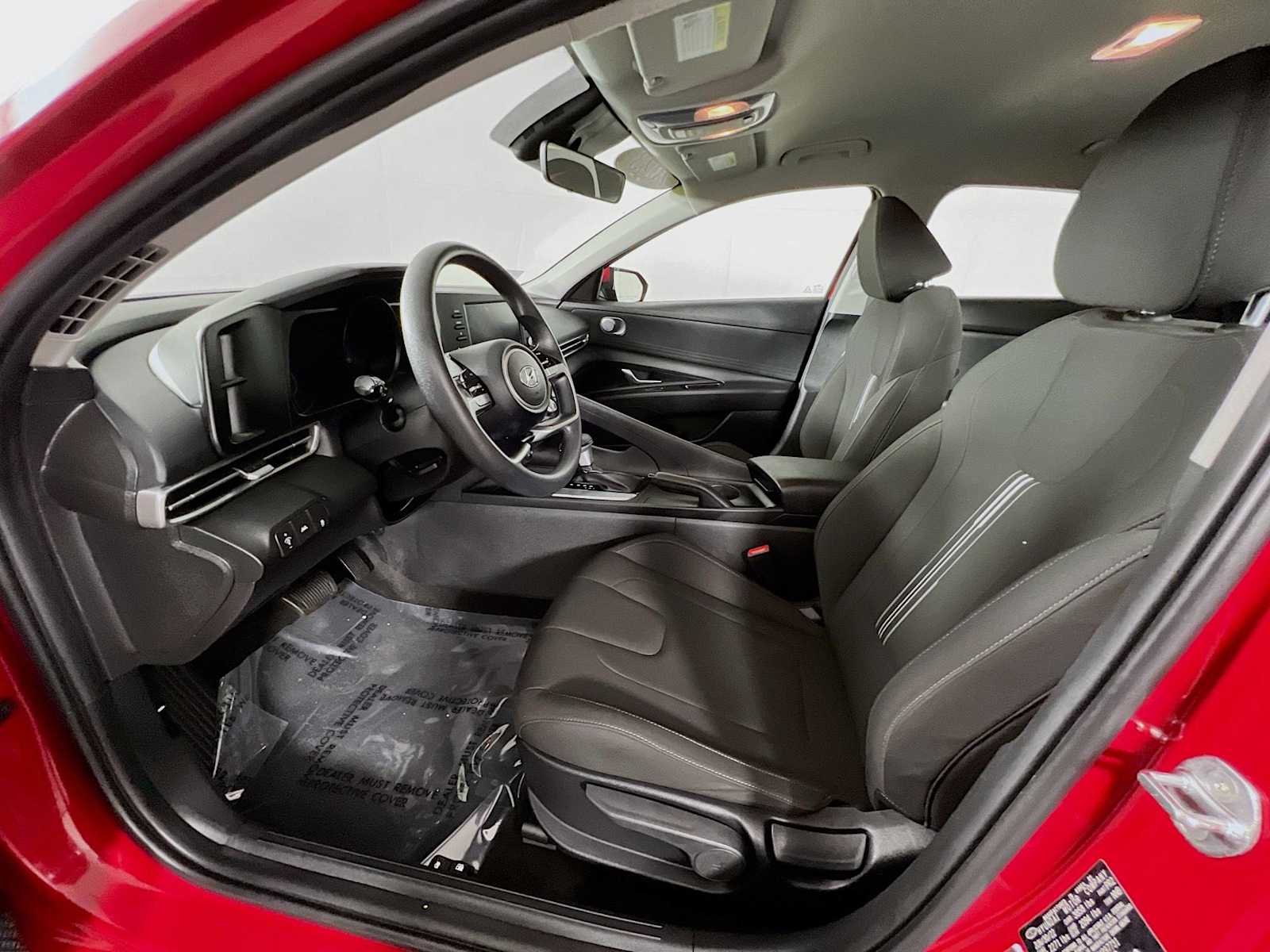 2023 Hyundai Elantra SEL photo 20