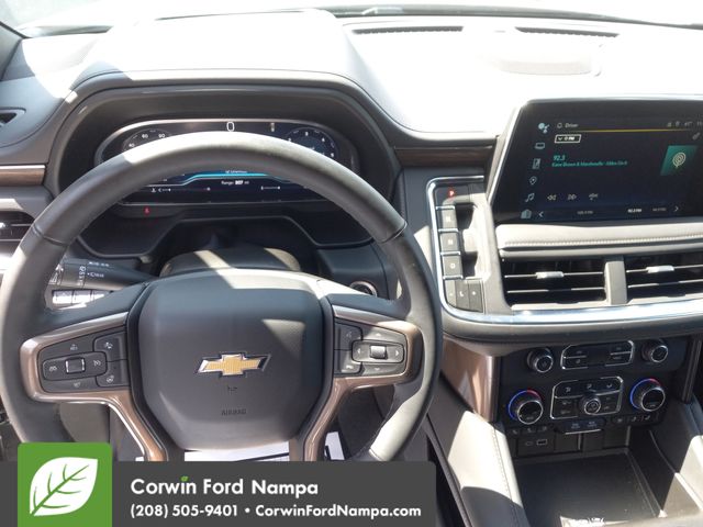 Used 2023 Green Chevrolet High Country image 24