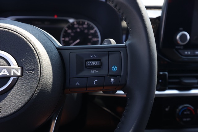 2025 Nissan Pathfinder SV photo 26