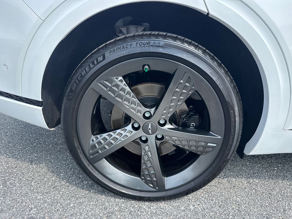 2025 Genesis GV70 2.5T photo 17
