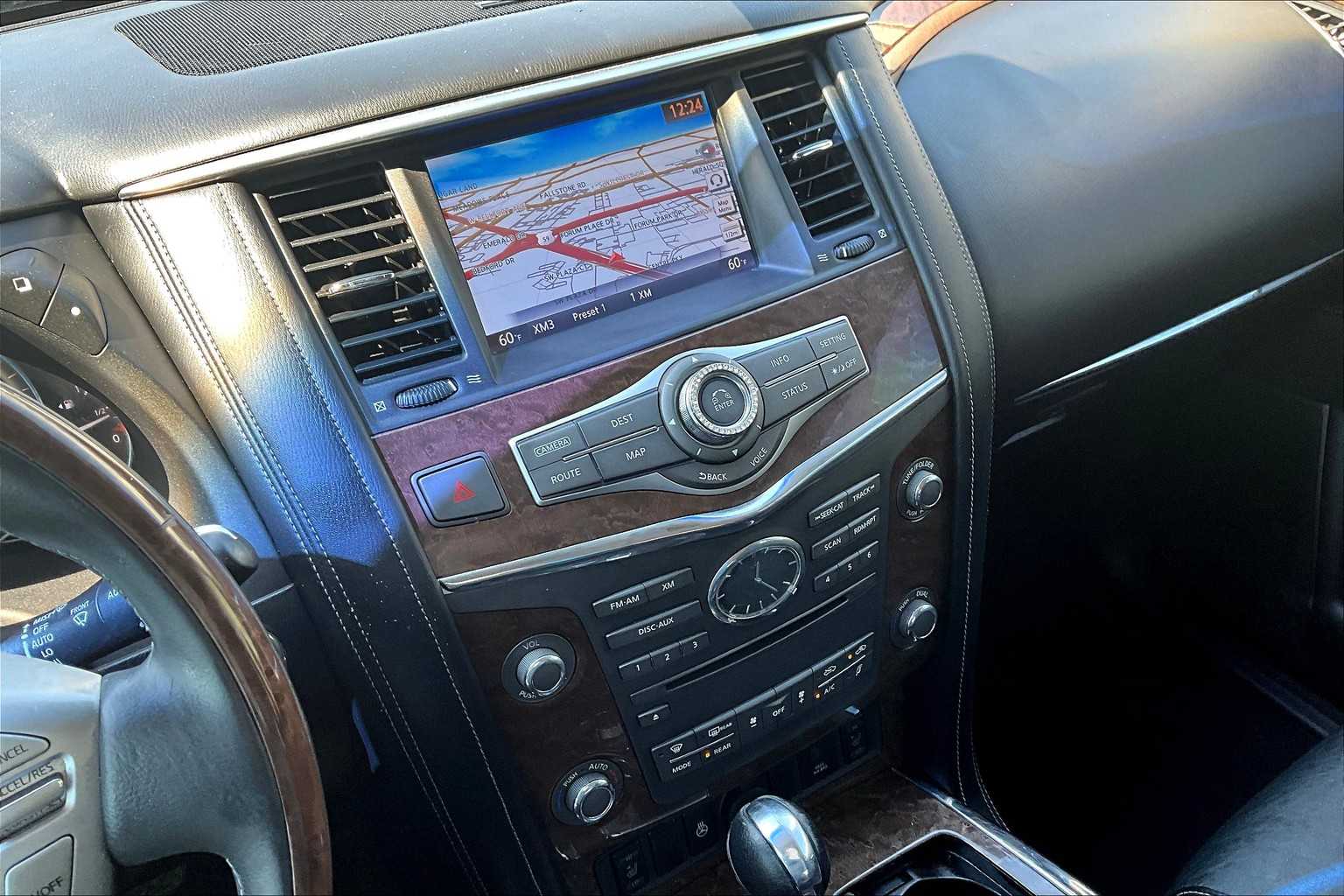 2016 Infiniti QX80 Limited photo 6