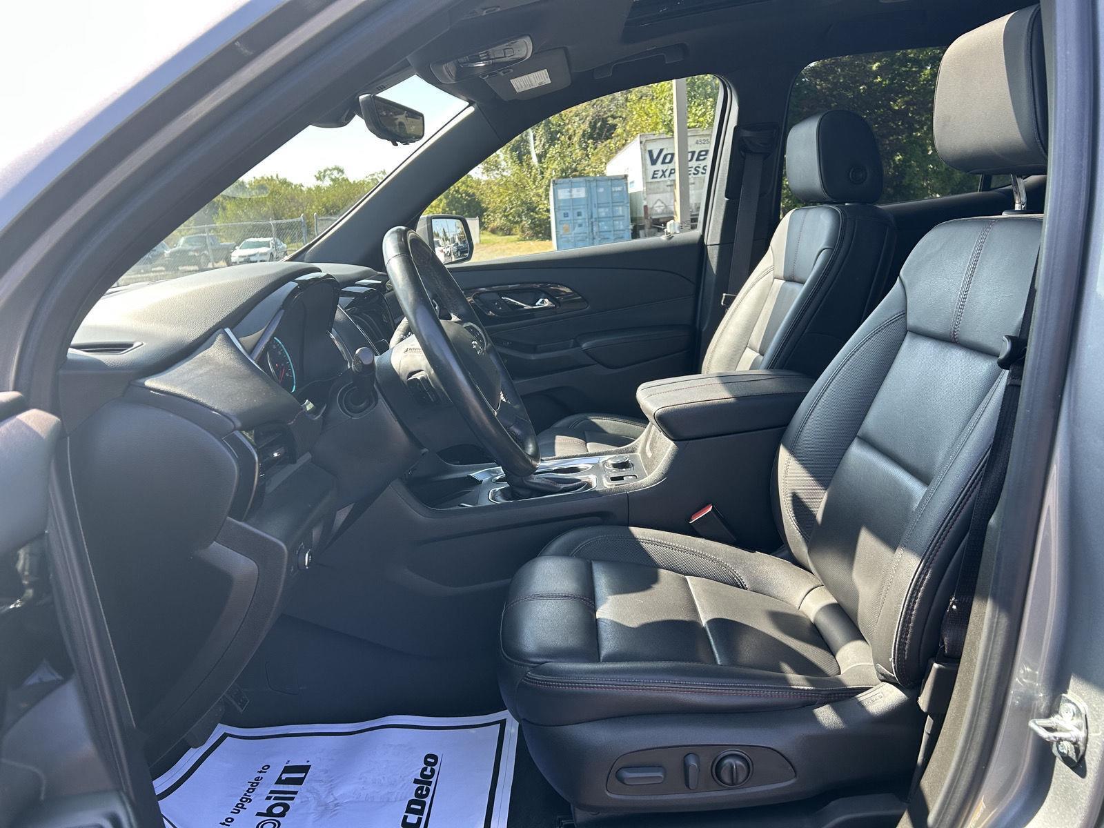 2023 Chevrolet Traverse RS photo 16