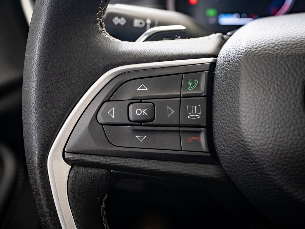 2023 Jeep Grand Cherokee Altitude photo 22