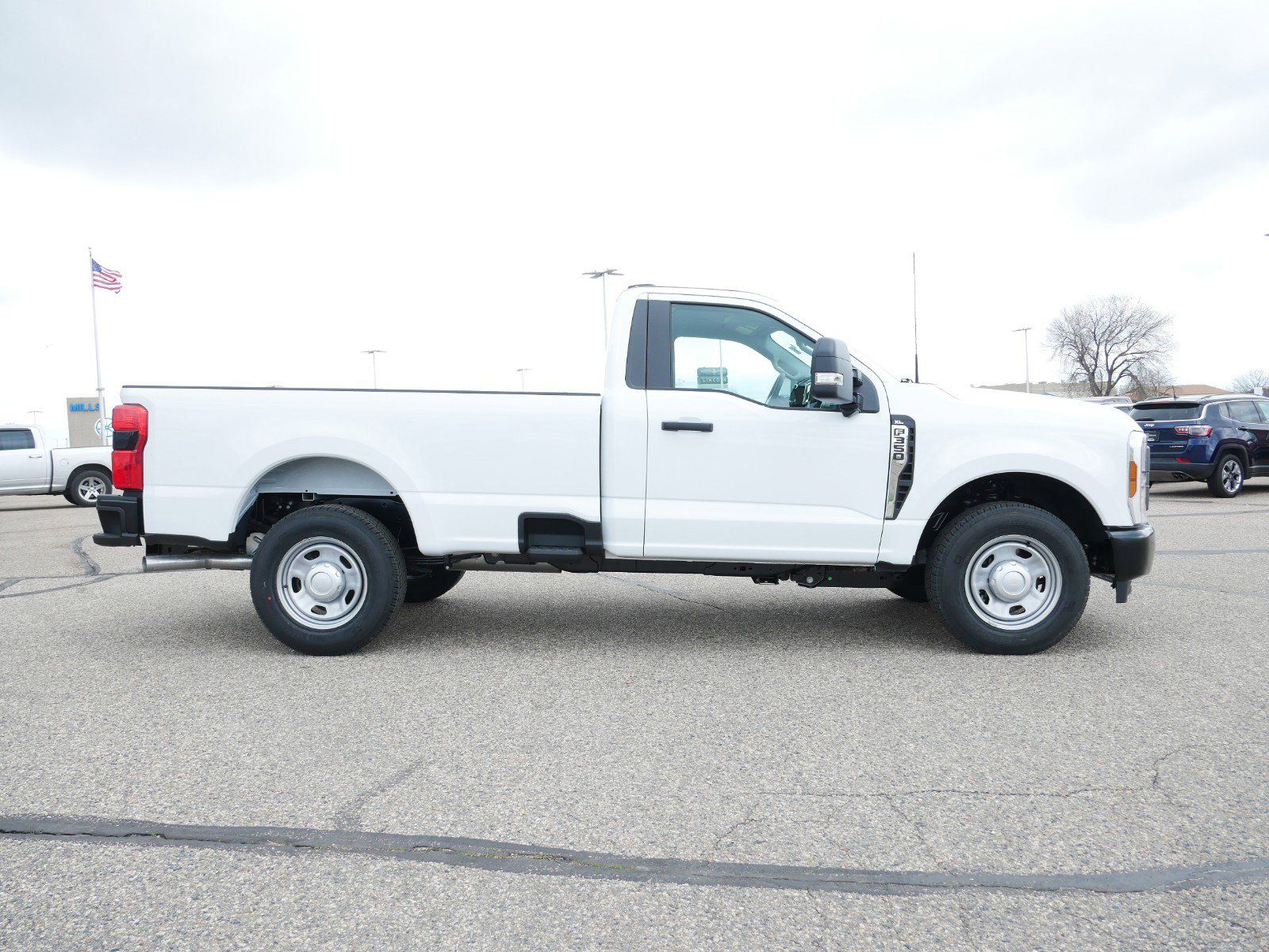 2024 Ford F-350 XL photo 4