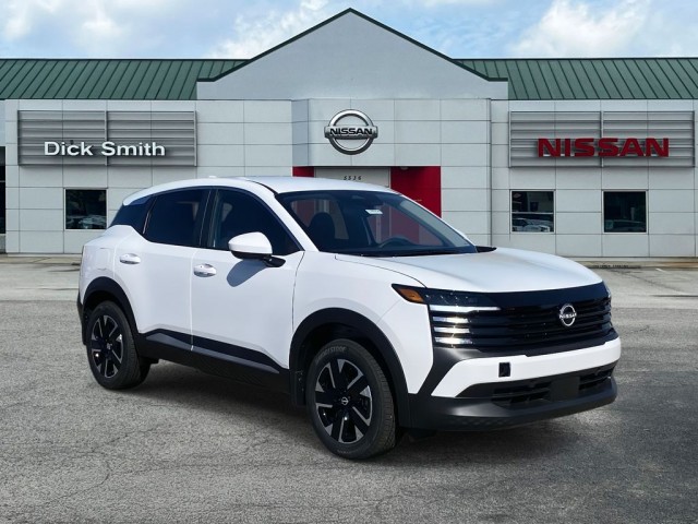 2025 Nissan Kicks SV AWD's photo