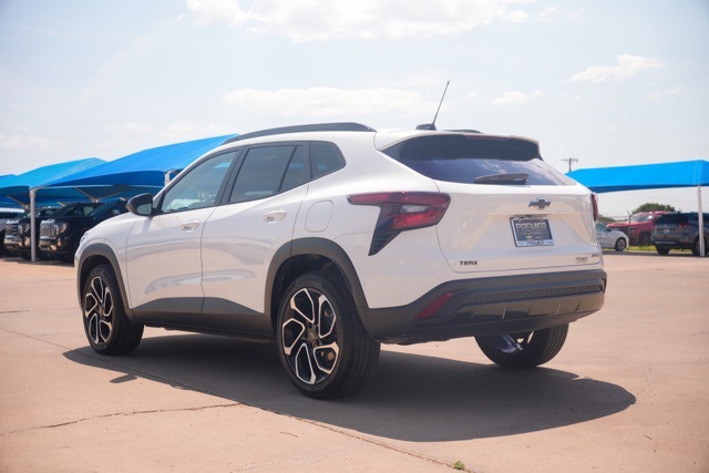 2024 Chevrolet Trax photo 5