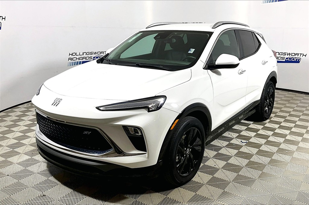 2024 Buick Encore GX Sport Touring's photo