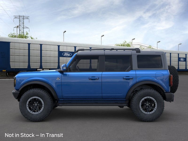 2024 Ford Bronco Outer Banks photo 3