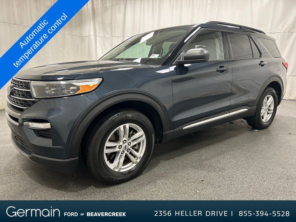 2023 Ford Explorer XLT photo 3