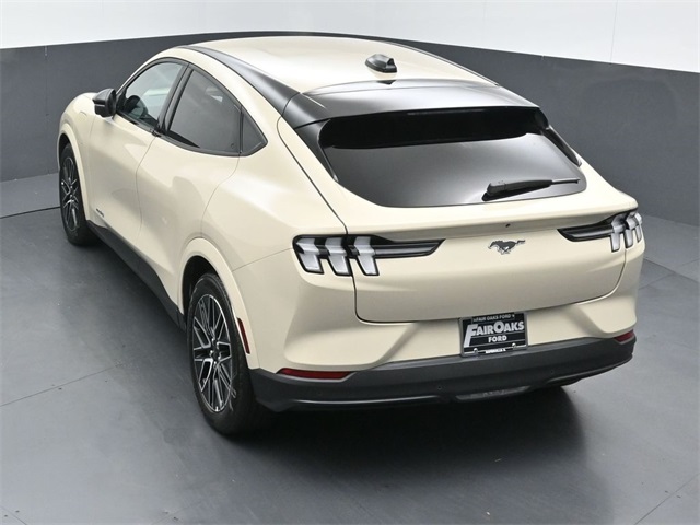 2025 FORD MUSTANG MACH-E - Image 46
