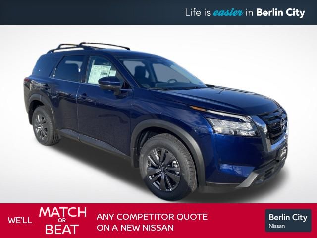 2025 Nissan Pathfinder SV's photo