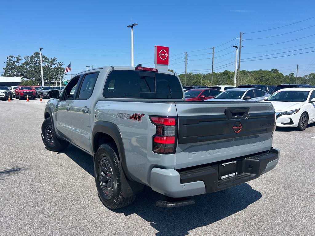 2025 Nissan Frontier PRO-4X photo 3