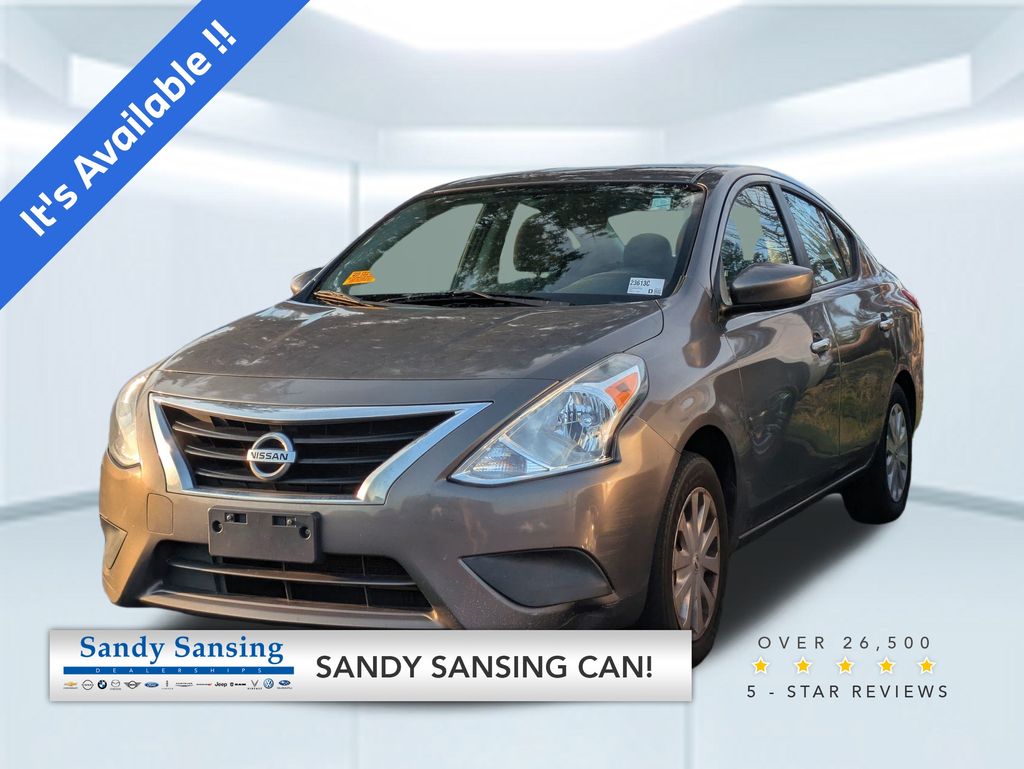 2016 Nissan Versa SV