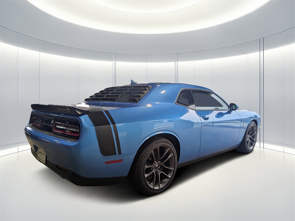 2023 Dodge Challenger R/T Scat Pack photo 3