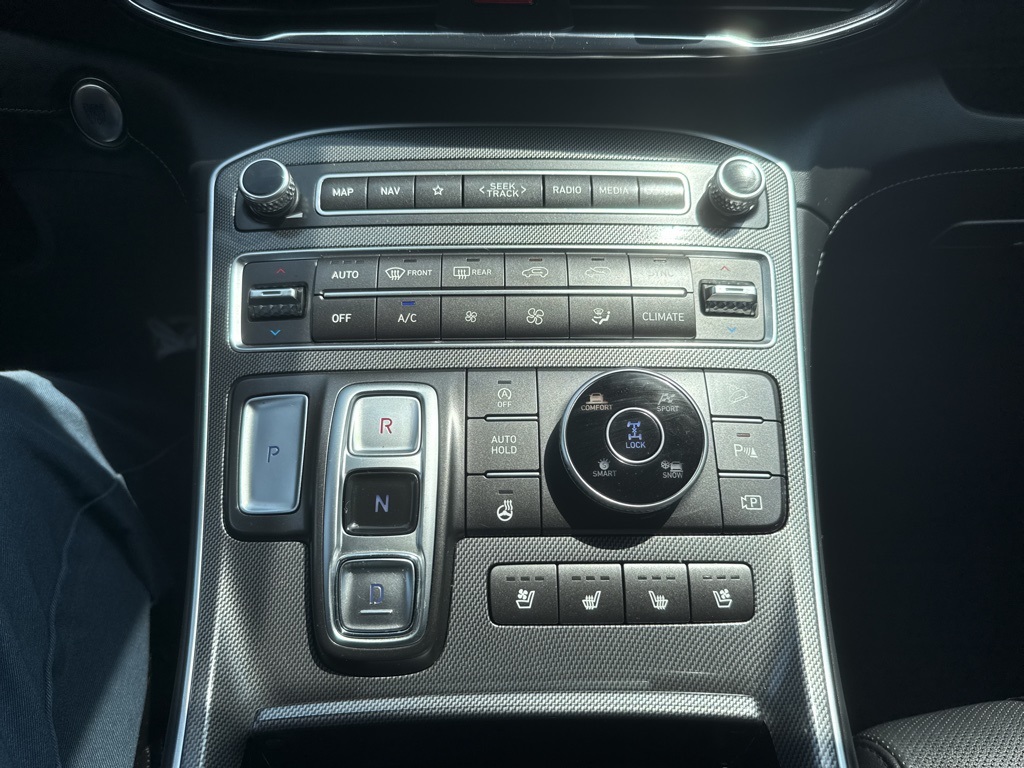 2023 Hyundai Santa Fe Limited photo 23