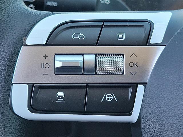 2025 Hyundai Tucson SE photo 6