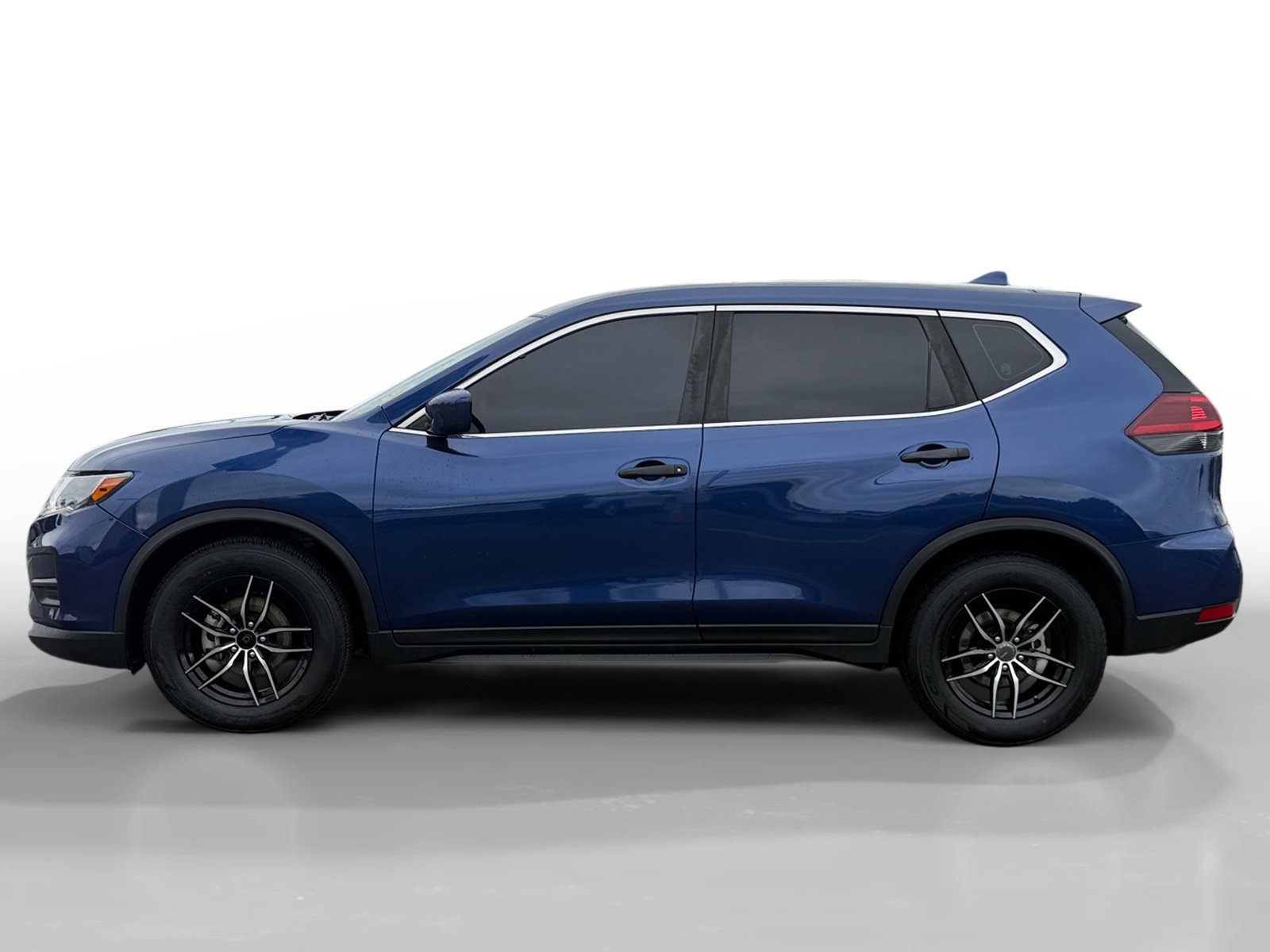 2020 Nissan Rogue S photo 2