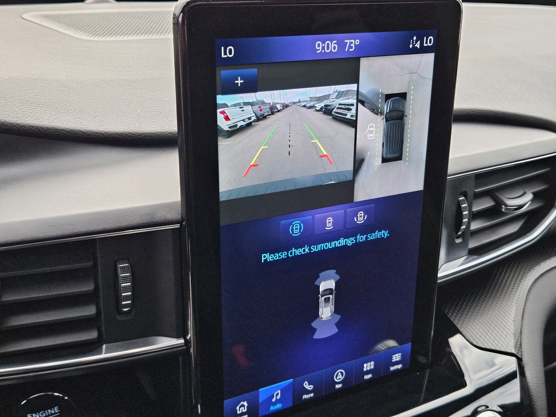 2023 Ford Explorer ST photo 21
