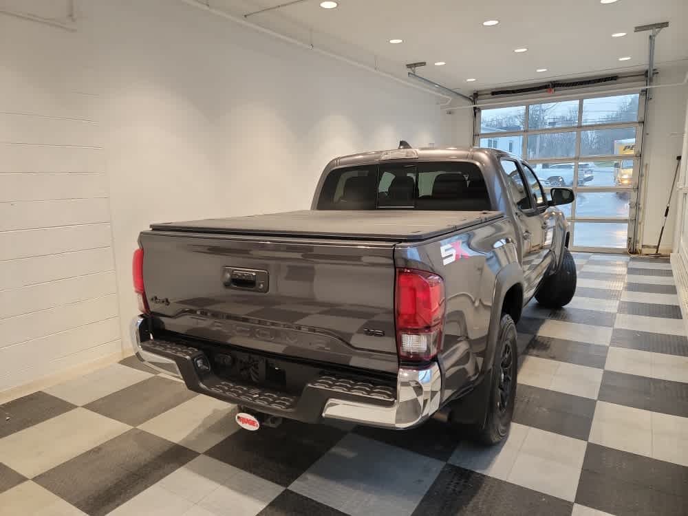2023 Toyota Tacoma SR5 4x4 photo 4