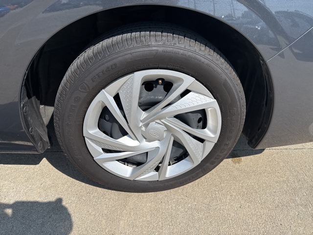 2024 Subaru Impreza Base photo 9