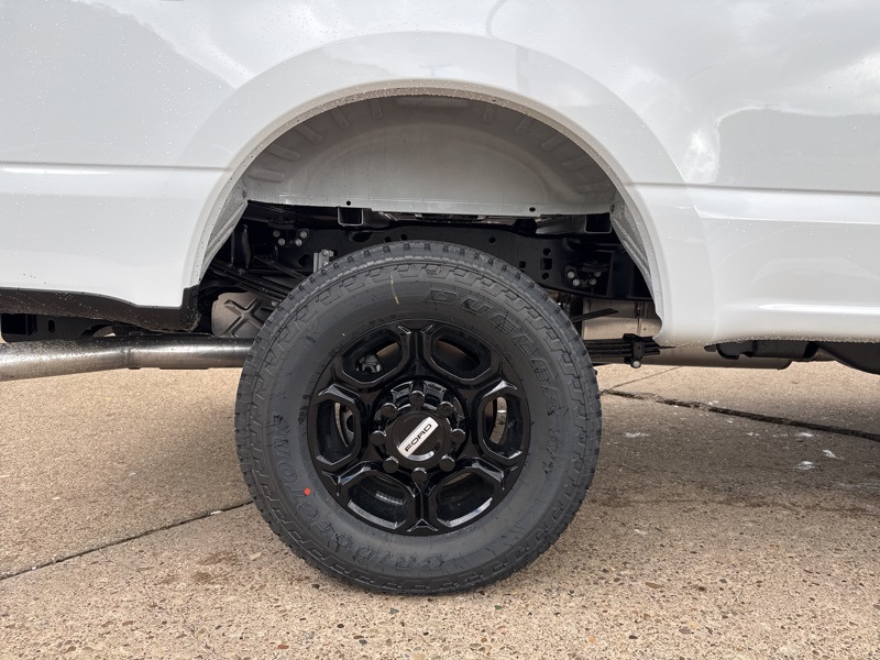 2025 Ford F-350 XL photo 9