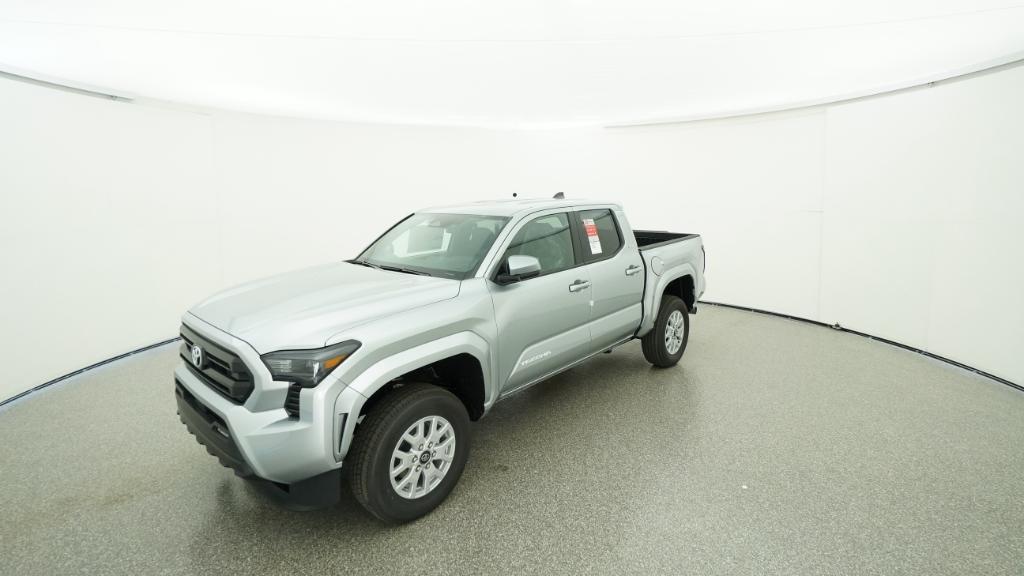 2025 Toyota Tacoma SR5's photo