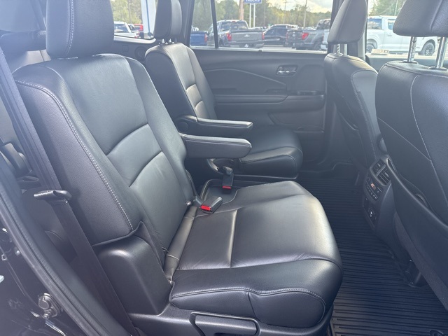 2022 Honda Pilot Touring photo 13