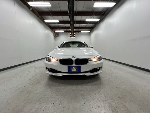 2014 Bmw 320i xDrive SA photo 2