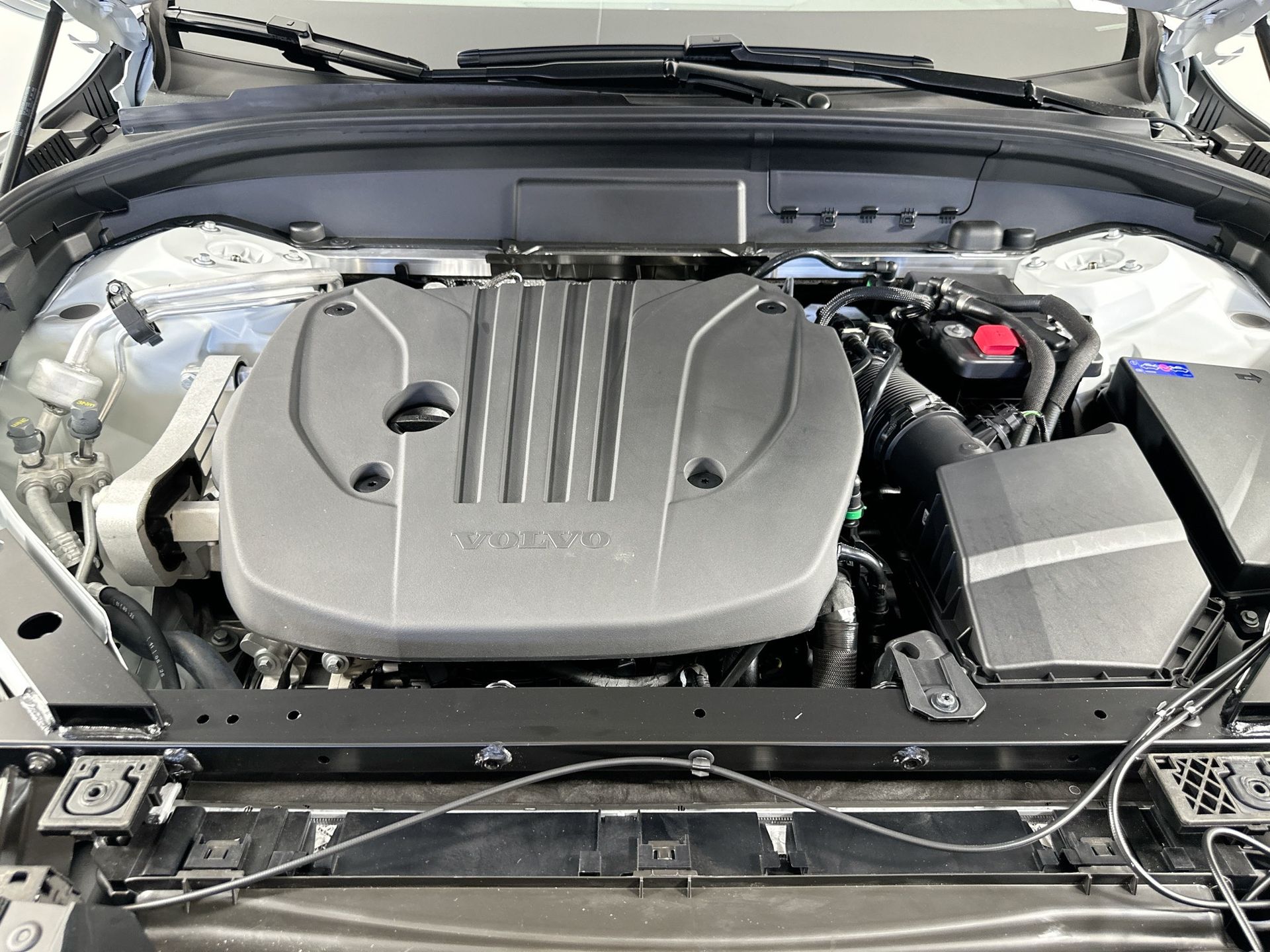 2026 Volvo XC60 B5 Core photo 25