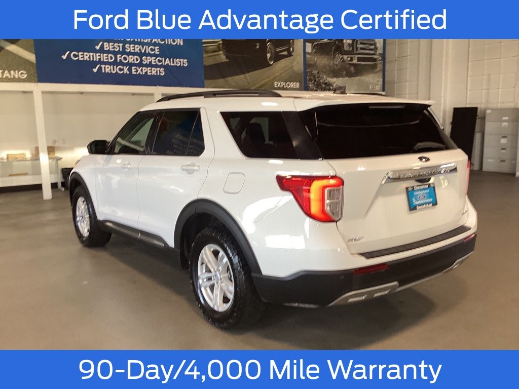 2023 Ford Explorer XLT photo 3