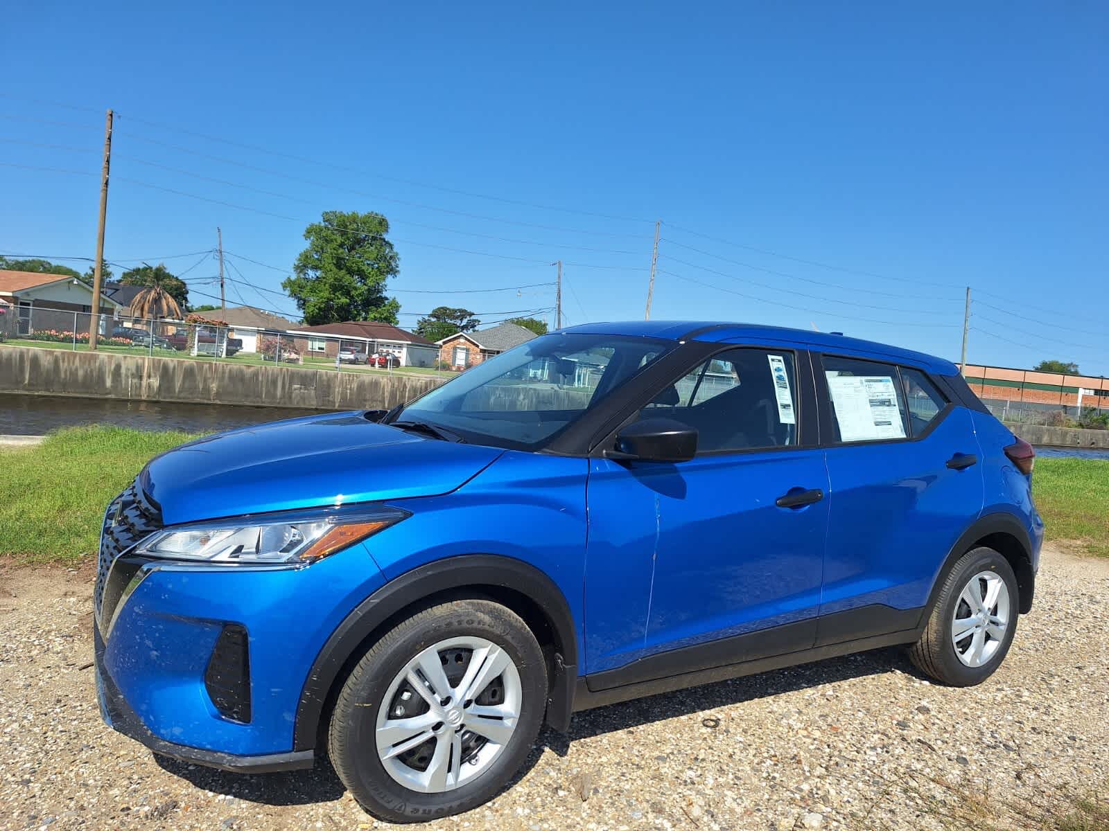 2025 Nissan Kicks Play S photo 9
