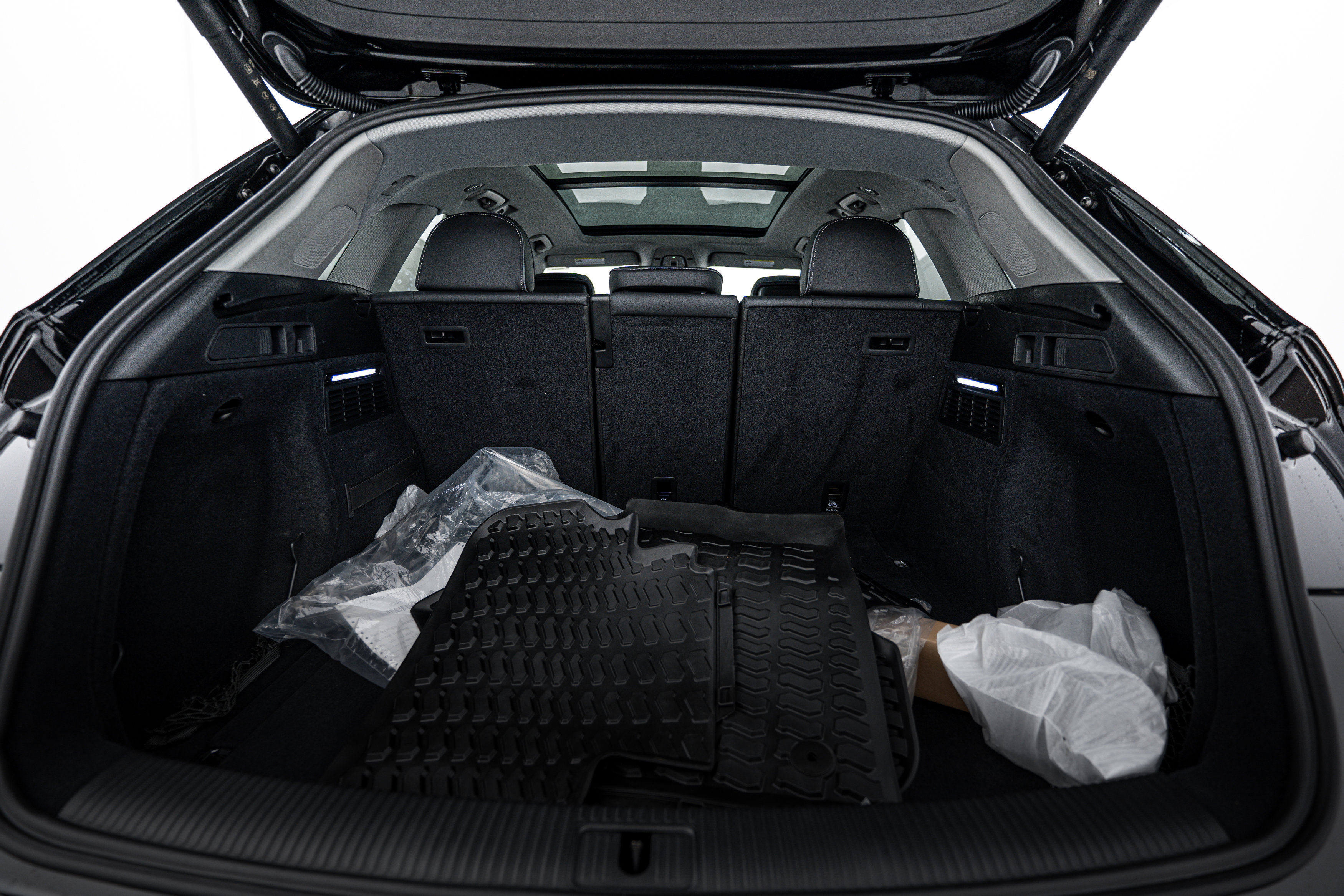 2025 Audi Q5 S line Premium Plus photo 5