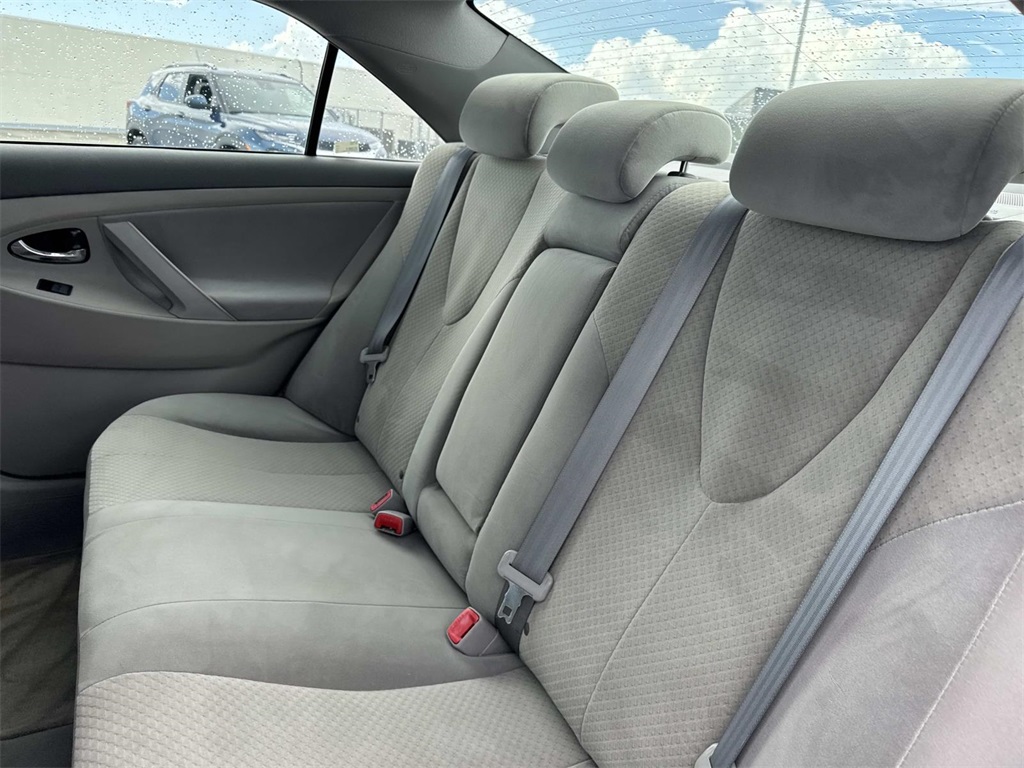 2008 Toyota Camry LE photo 12
