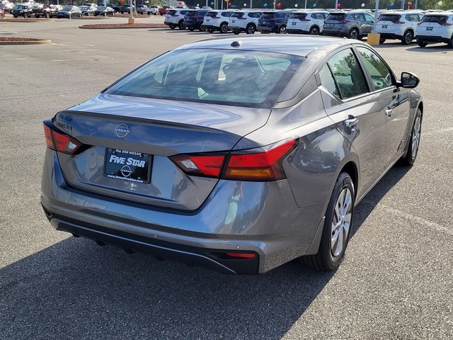 2025 Nissan Altima 2.5 S photo 2