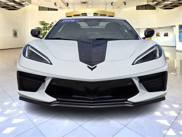 2024 Chevrolet Corvette Stingray 2LT photo 2