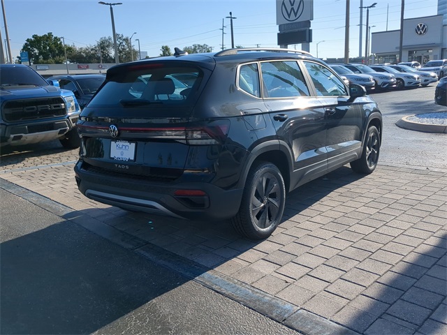 2025 Volkswagen Taos S photo 4