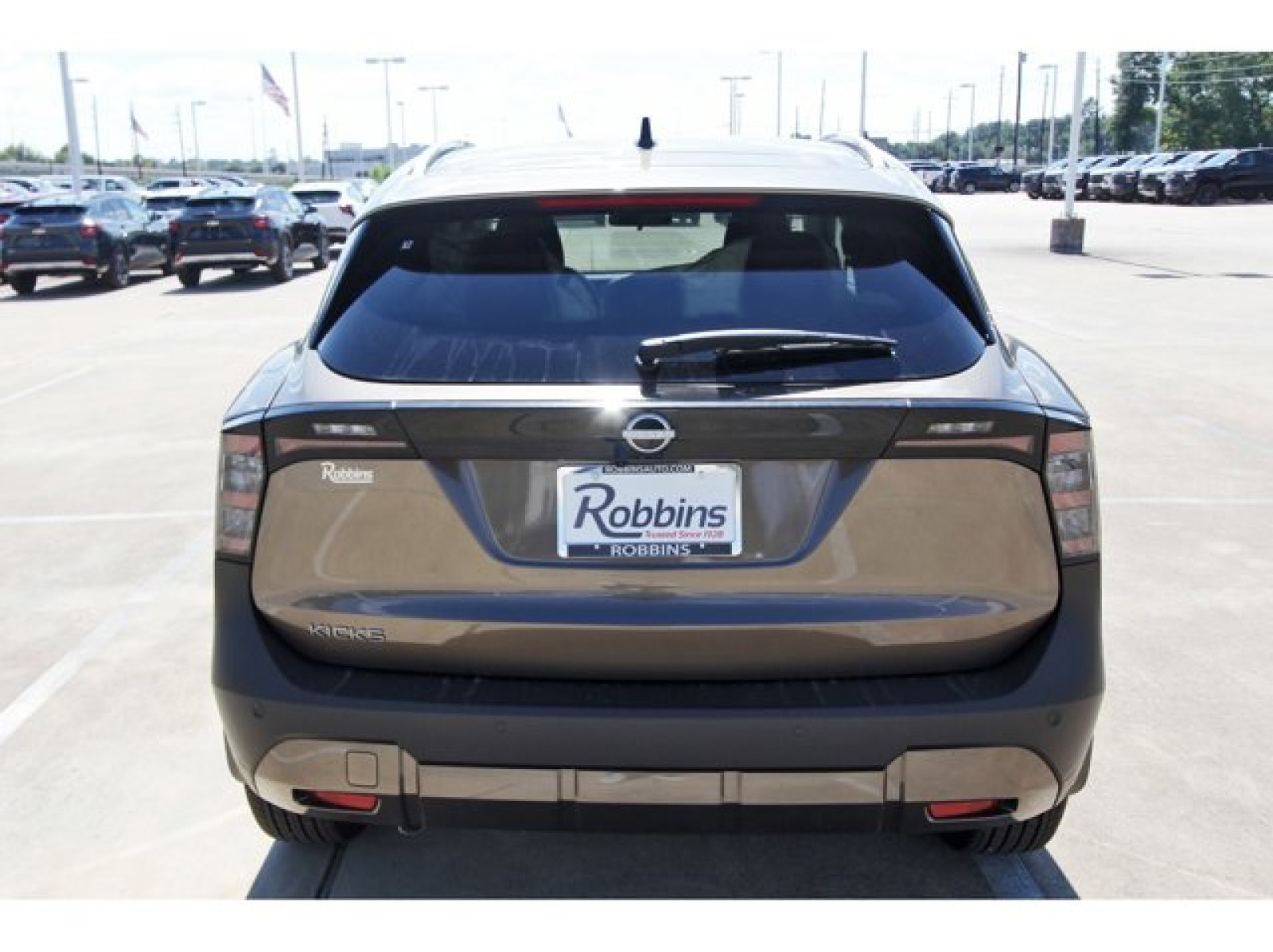 2026 Nissan Kicks SV photo 4