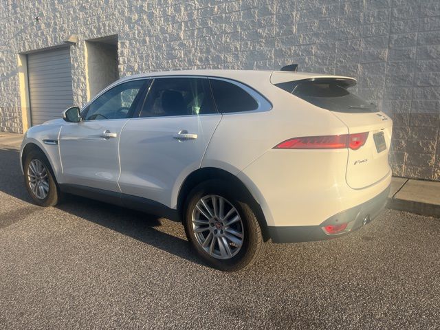 2020 Jaguar F-PACE Prestige photo 6