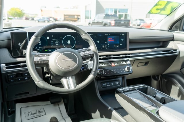2025 Hyundai Tucson Hybrid Limited photo 12
