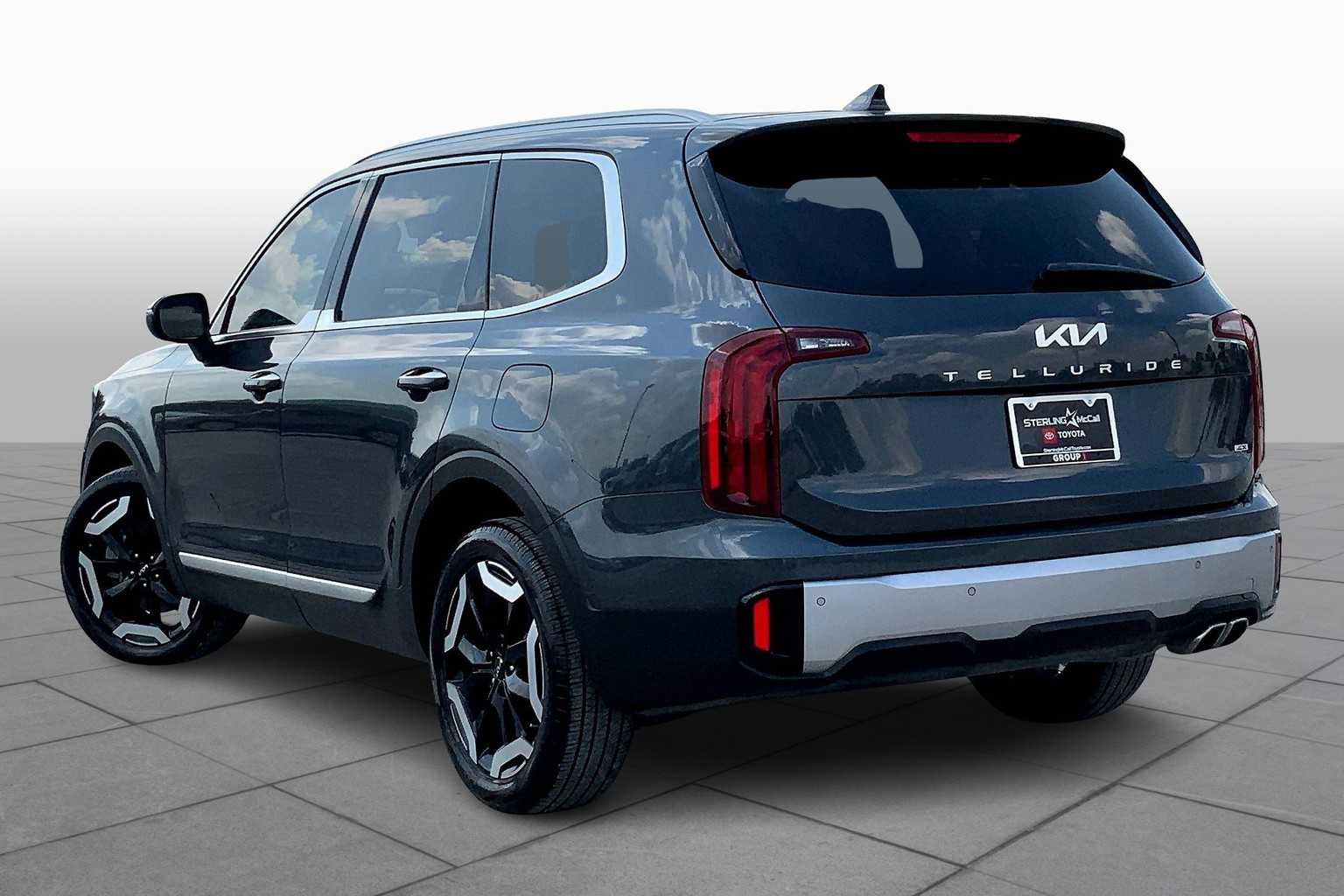 2023 Kia Telluride S photo 9