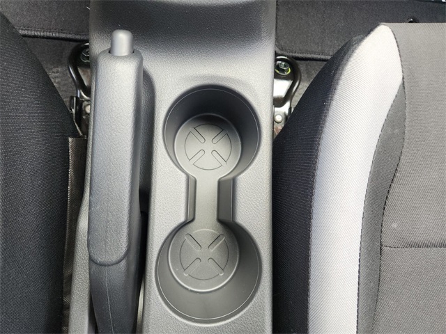 2025 Nissan Versa S photo 13