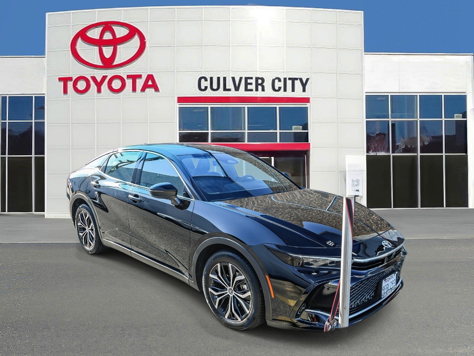 2023 Toyota Crown Limited's photo