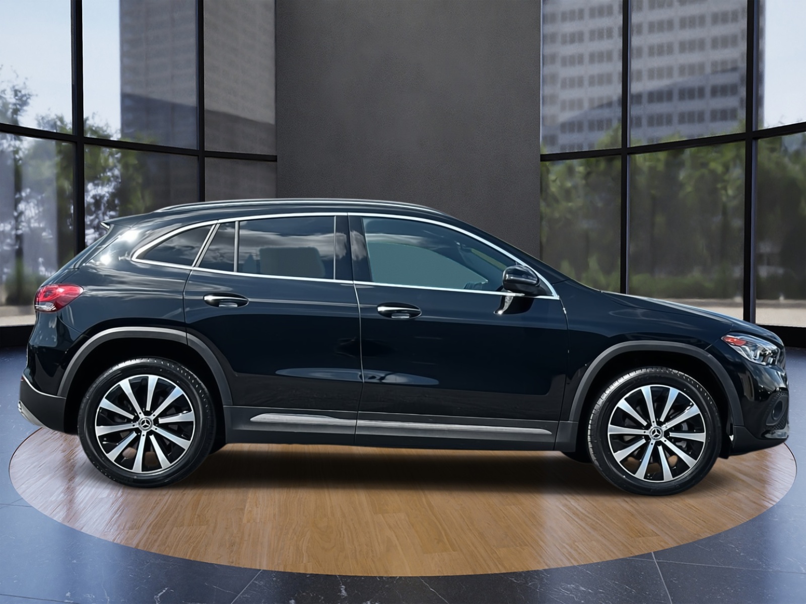 2023 Mercedes Benz GLA 250 photo 2